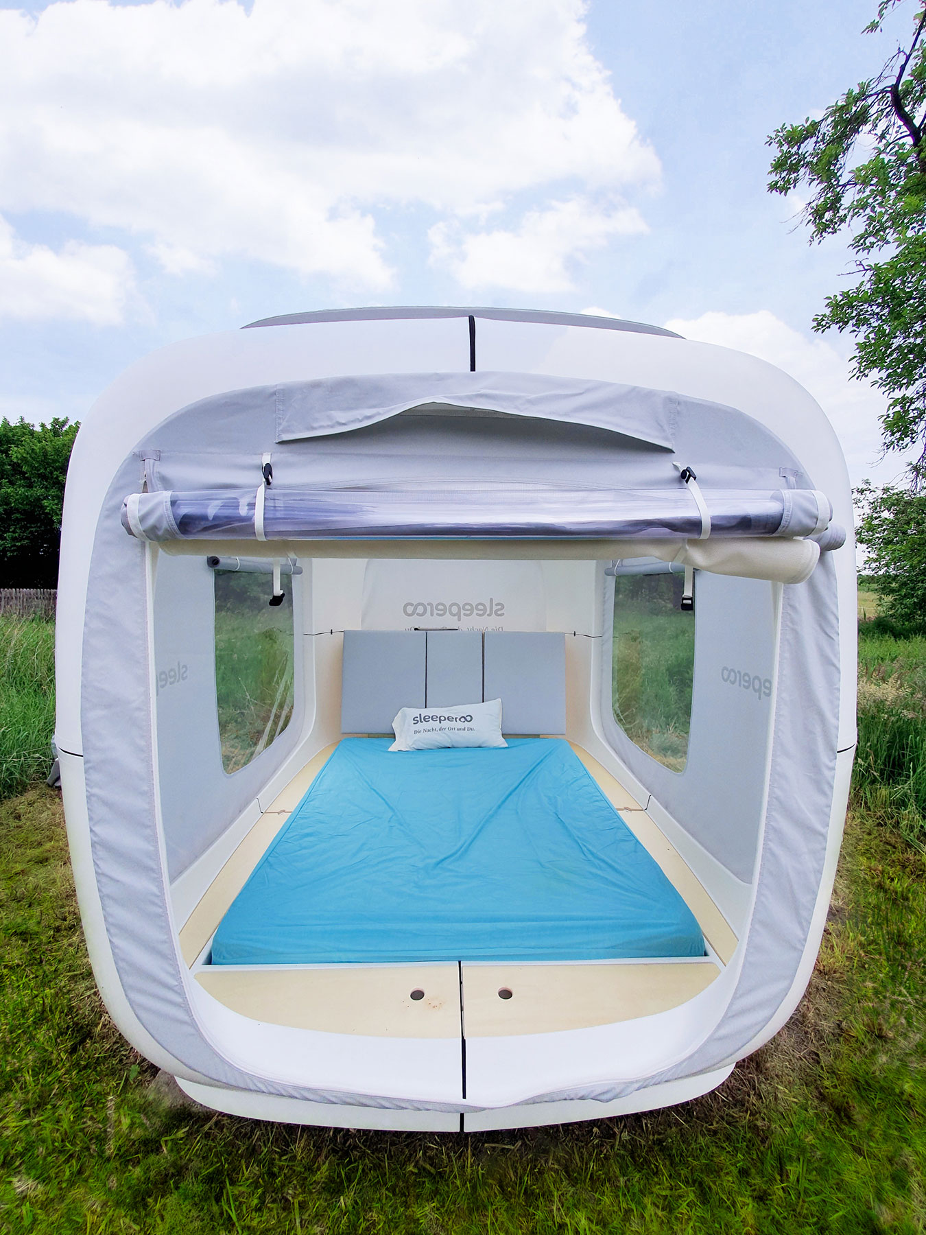 Blick in den Sleeperoo auf dem Gelände der Burg Brome in der Südheide Gifhorn.