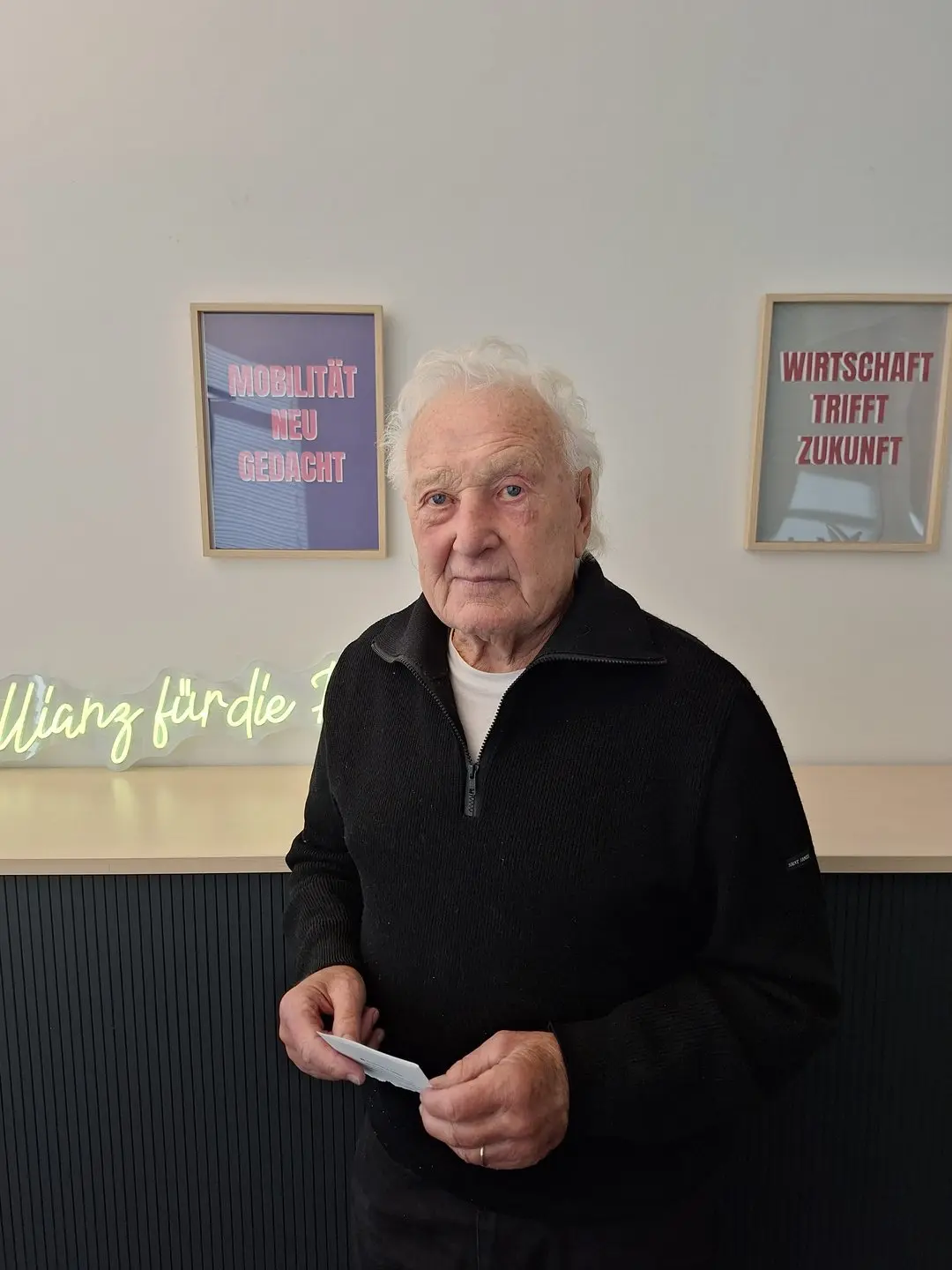 Ein Leben für den Fußball: Feldkamp erzählt von Triumphen, Druck und Entscheidungen. 