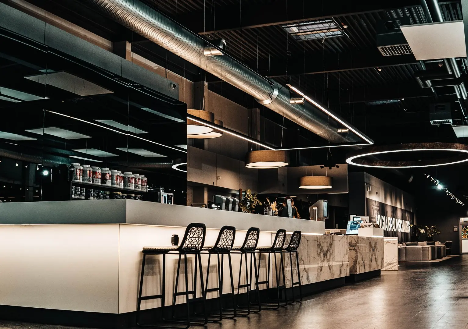 Die Bar im Fitnessland-Studio.