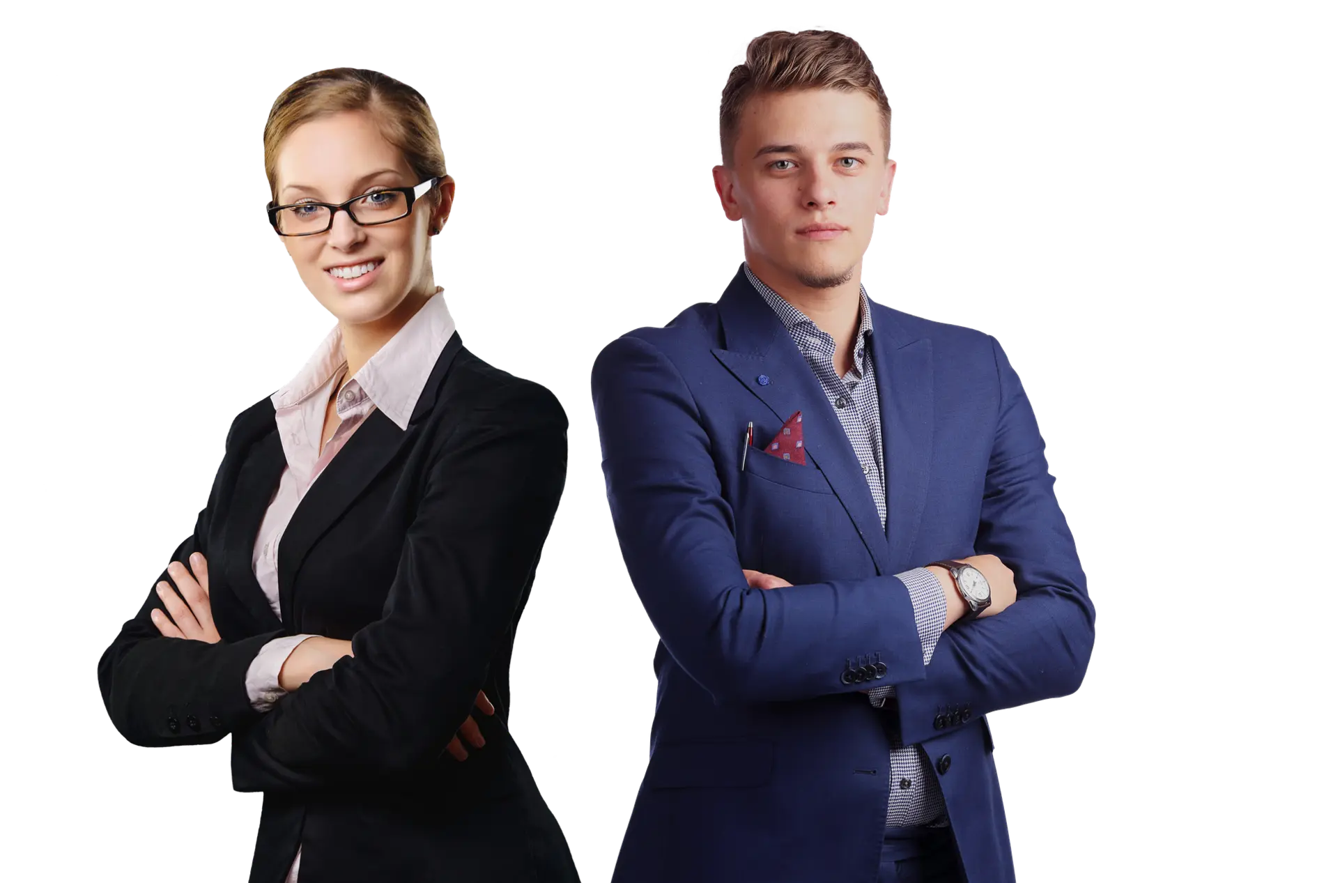 Eine Frau und ein Mann im Business-Kleidung stehen nebeneinander und schauen in die Kamera.