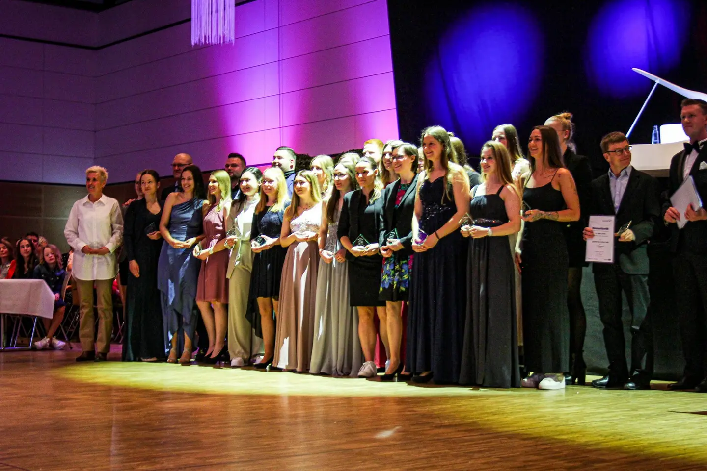 Die Preisträgerinnen und Preisträger der Sonderehrung.