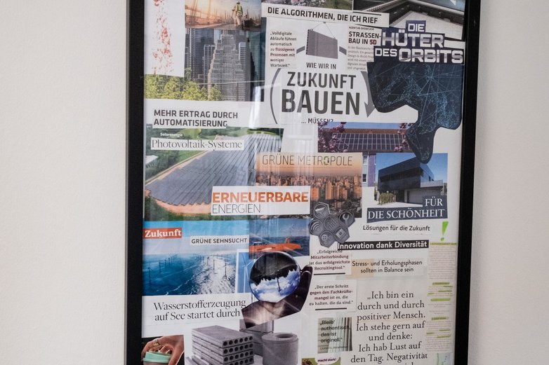 Ein Bilderrahmen mit Ergebnissen einer Mitarbeiter-Aktion.