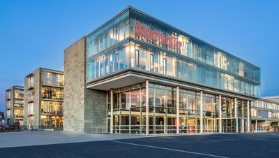Mehrere Gebäude der Mast-Jägermeister SE in Wolfenbüttel.