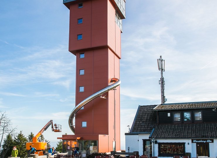 Im Landkreis Goslar bei Braunlage steht der neue Wurmberg-Aussichtsturm.