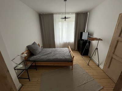 Ein Zimmer in einem Boarding House in Lengede.