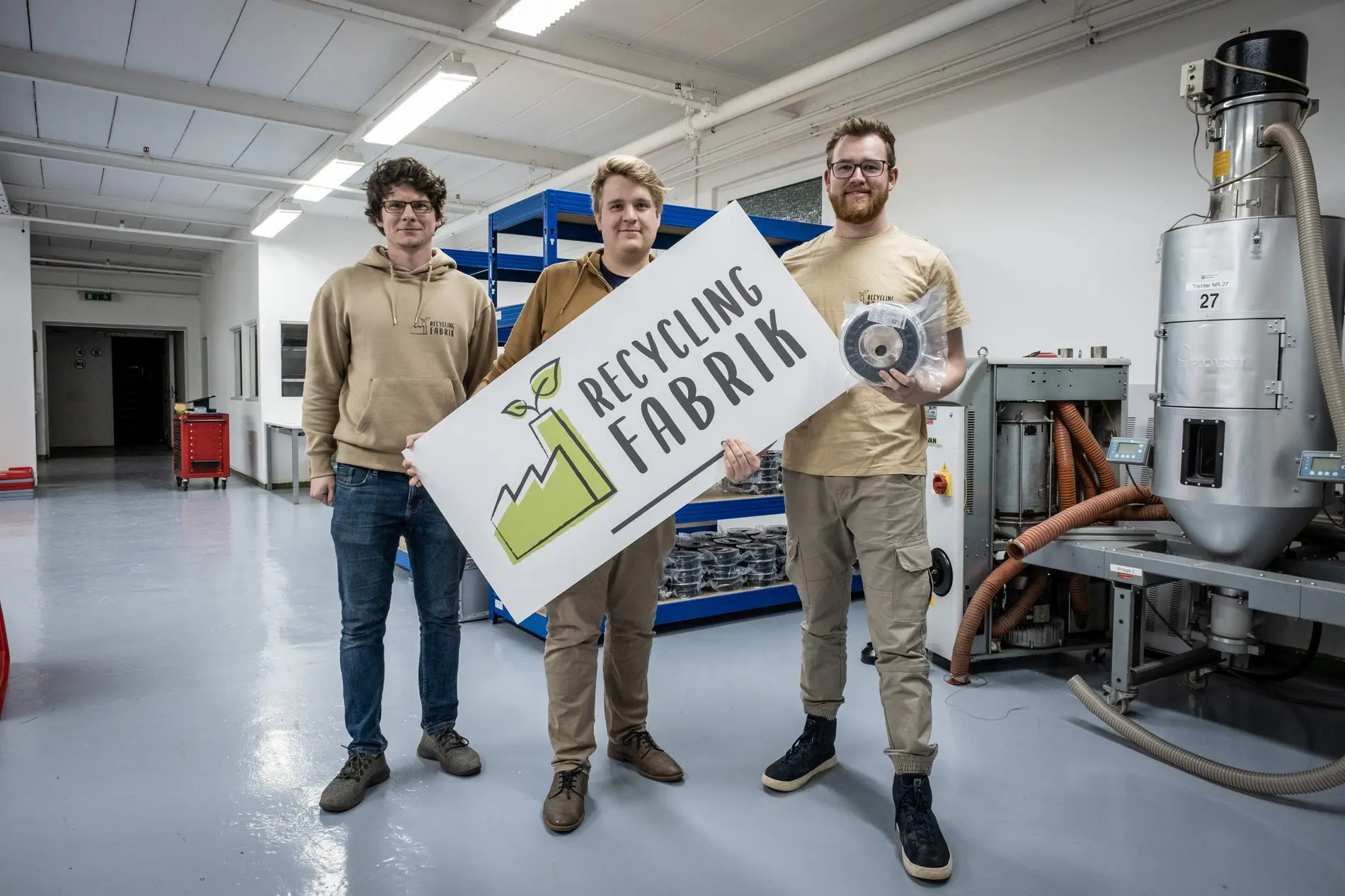 Rudolf, Jörn und Jonas in der Recycling Fabrik.