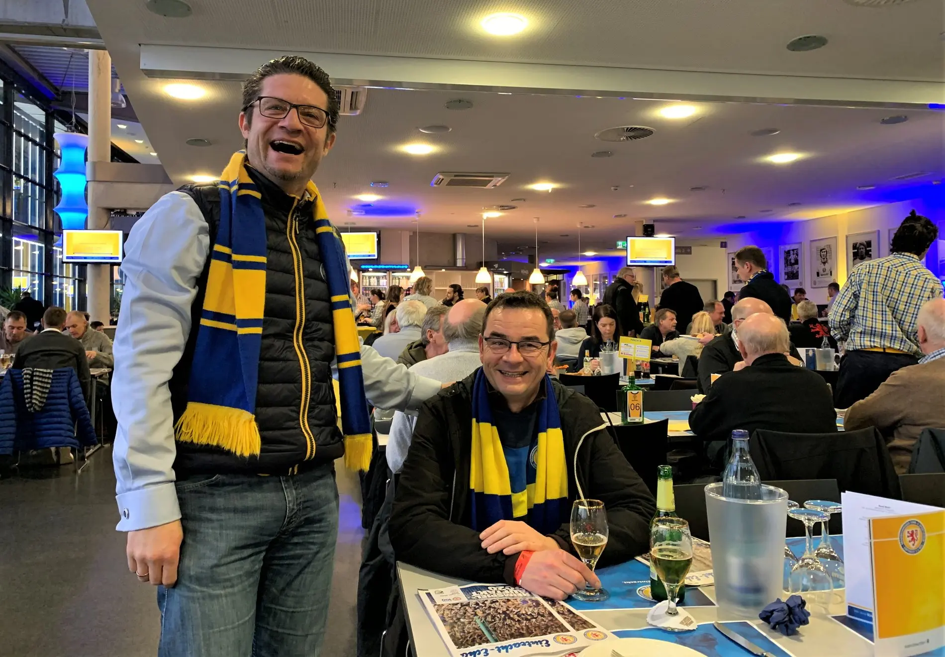 Noch guter Dinge sind vor dem Spiel Carsten und Locke. 