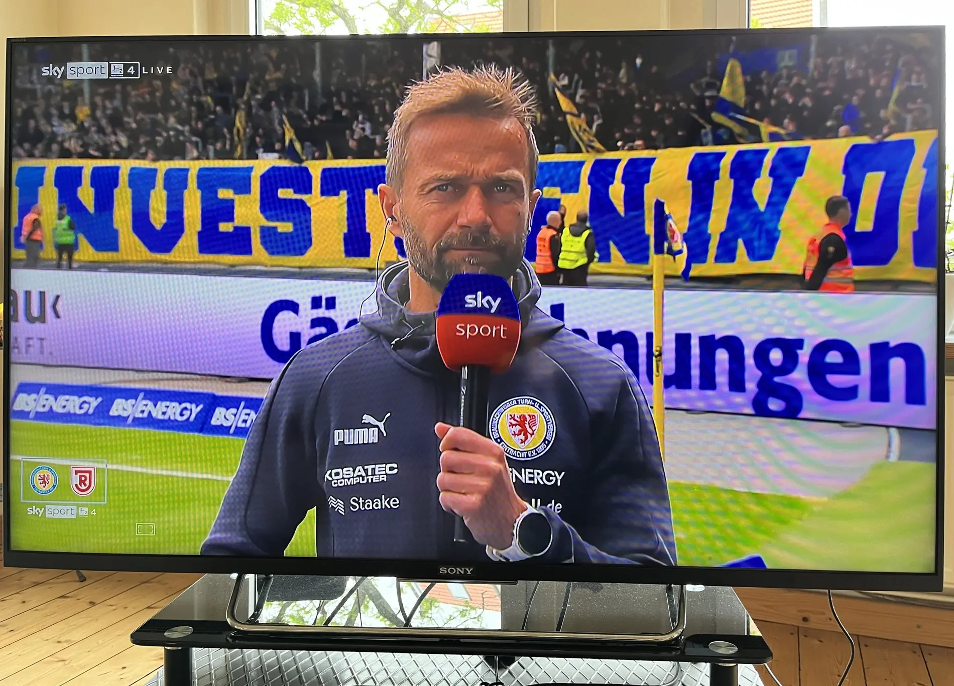 Ratlos nach dem Spiel: Eintracht-Trainer Michael Schiele.