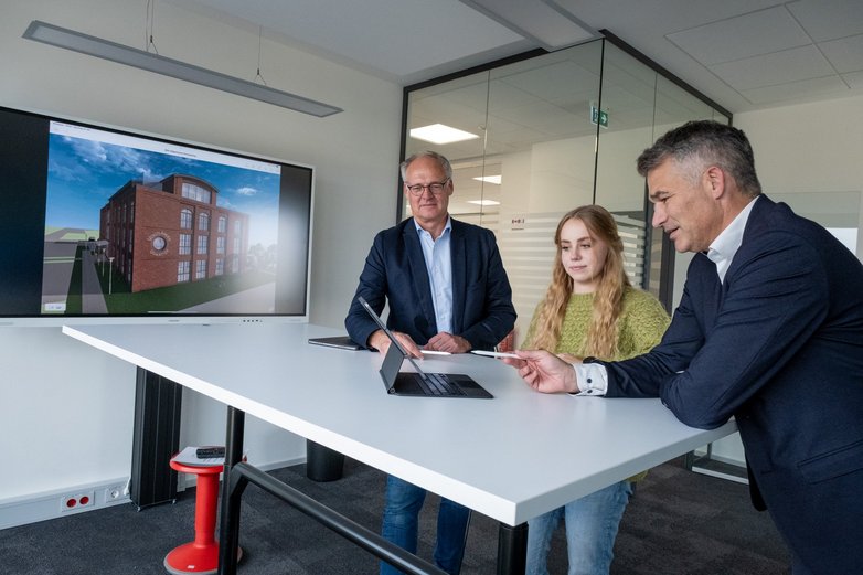Lars Kuhn erläutert das Planungstool „BIM“.