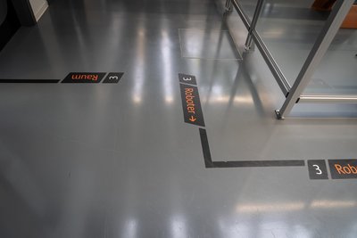 Verlaufen unmöglich – Wegweiser zeigen, wo es lang geht.