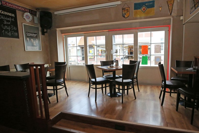 Die Bar H1 in Gifhorn bietet vielen Fans der Rockmusik Platz.