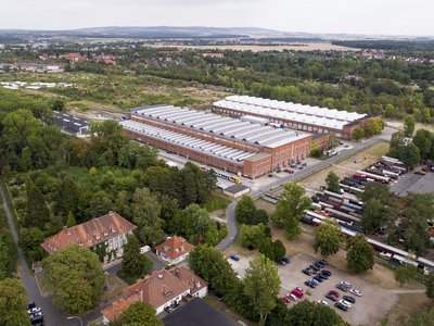 Ein Teil des Bahnstadtgeländes mit Alstom, Bundesausbesserungswerk, Bebelhof, Borsingstraße, EAW und Lokpark.