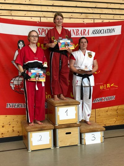 Erfolgreiche Chanbara-Kampfsportler des SV Roklum/Yong Vereins Wolfenbüttel.