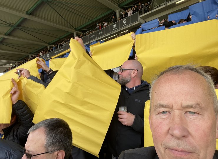 Kay Rohn auf der Tribüne im Eintracht-Stadion.