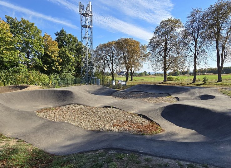 Bike-Park Schöningen mit Extrabahn für Skater