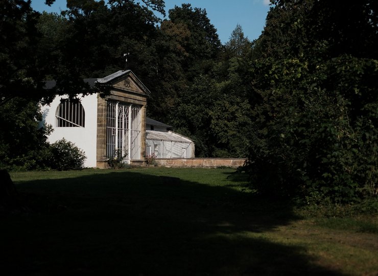 Ein Beliebter Ort zum Heiraten: Das Palmenhaus im Destedter Schlosspark.