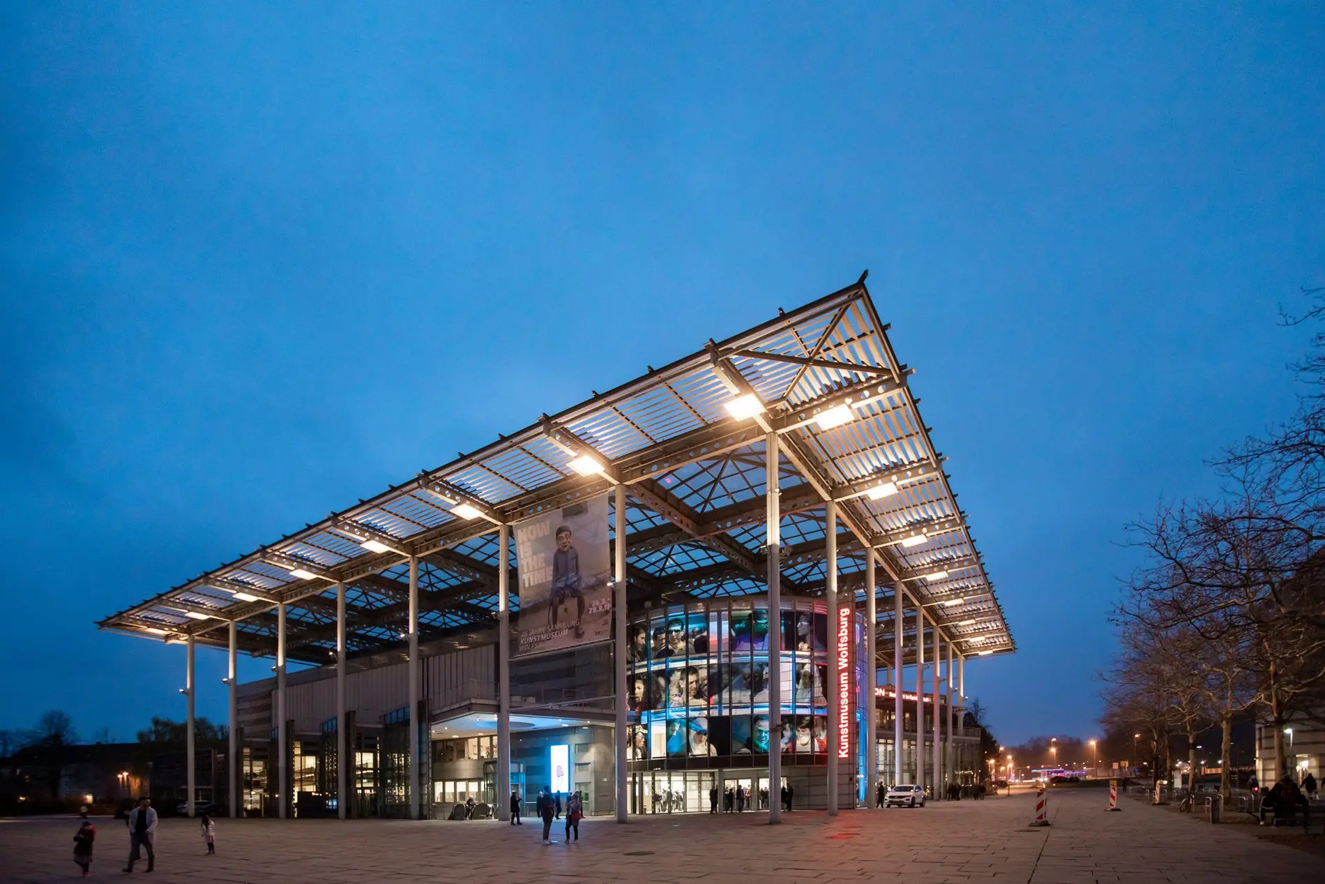 Das Kunstmuseum Wolfsburg von außen.