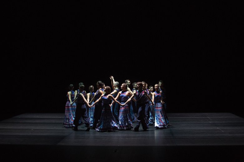 Tänzer von Russell Maliphant & Vangelis