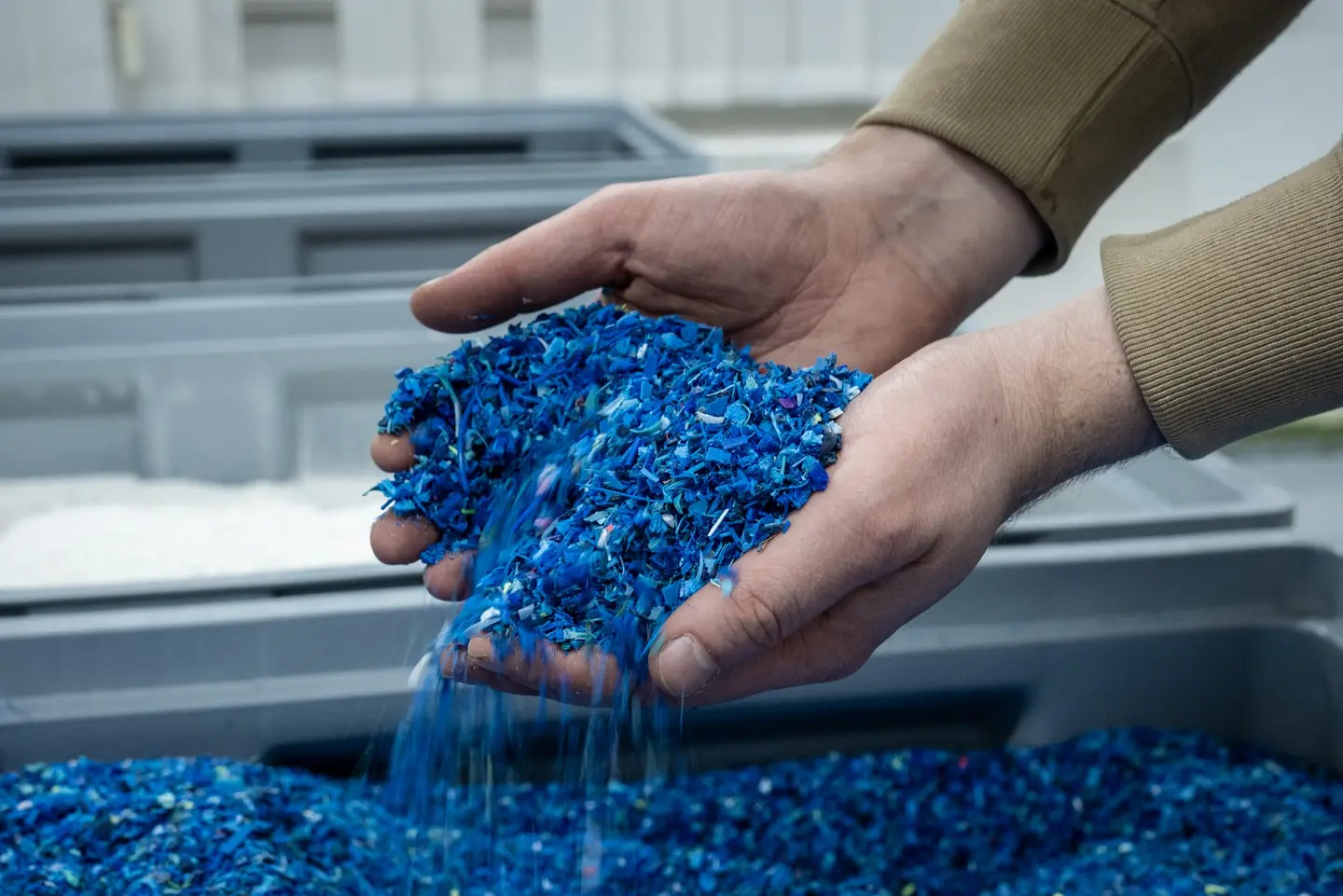 Sortenreines Granulat für blaues Filament.