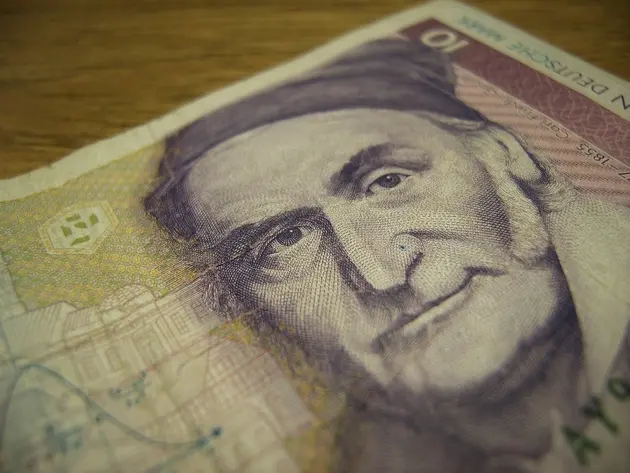 Gauß aus Braunschweig auf einem Geldschein.