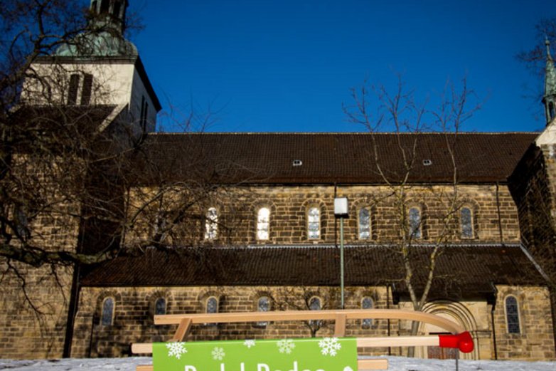 Eine Burg im Schnee.