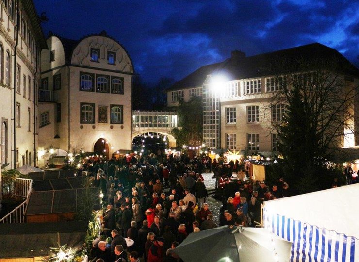 Gut besucht ist jedes Jahr der Schlossmarkt in Gifhorn.
