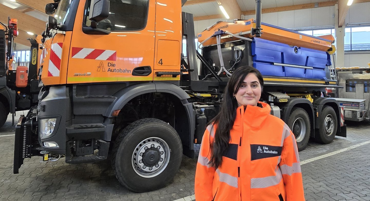 Gurbet Cakil ist Leiterin der Autobahnmeisterei Braunschweig-Hafen.