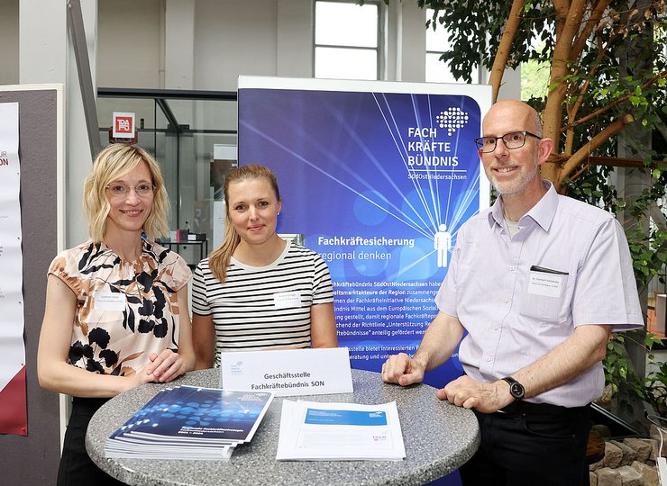 Das Team vom Fachkräftebüro setzt auch stark auf die Vernetzung der Projekte untereinander.