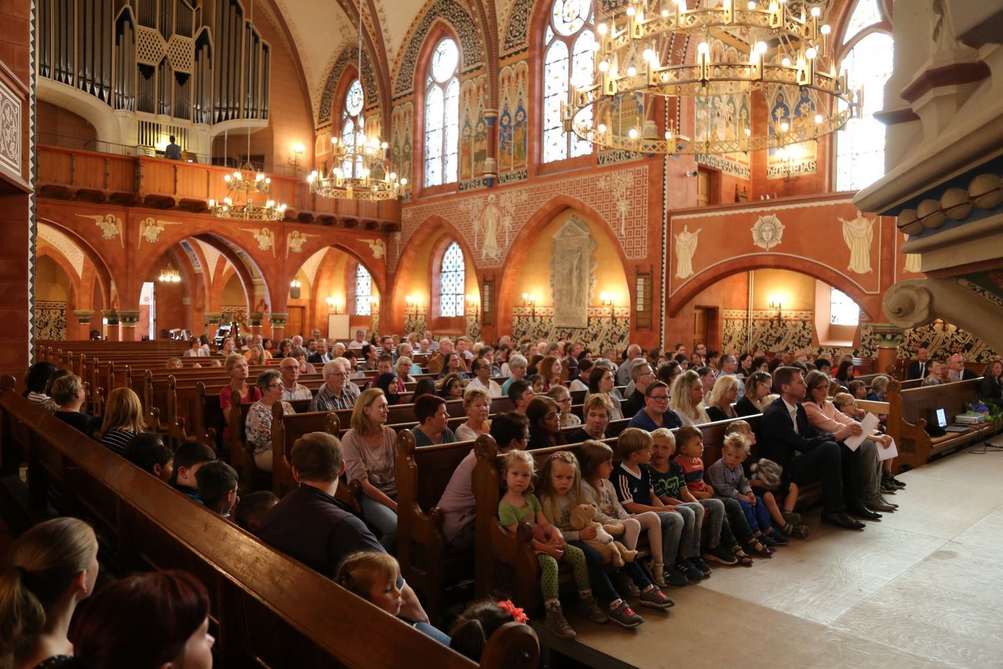 Die Preisverleihung zur Initiative „Gemeinsam Helfen“ in Peine.
