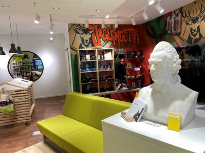 Blick in die Tourist-Info Wolfenbüttel