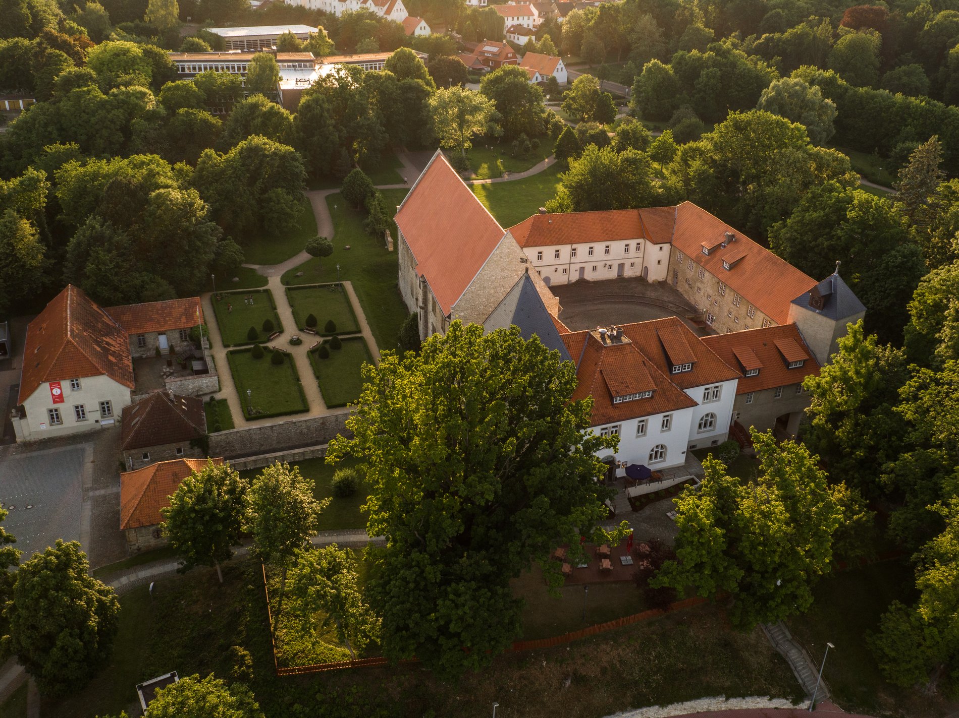 Luftaufnahme von Schloss Schöningen