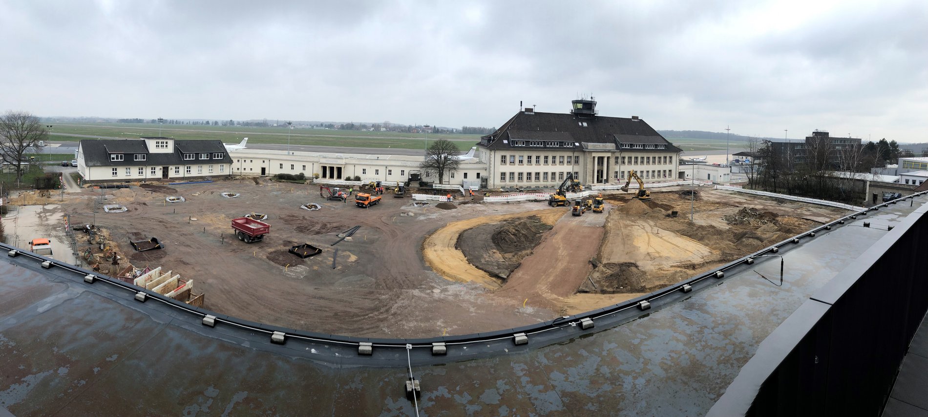 Baustelle auf dem Lilienthalplatz am Braunschweiger Forschungsflughafen.