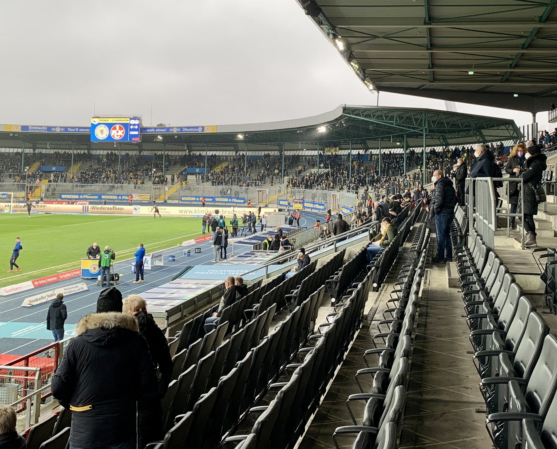 Der Block 6 im Eintracht-Stadion.
