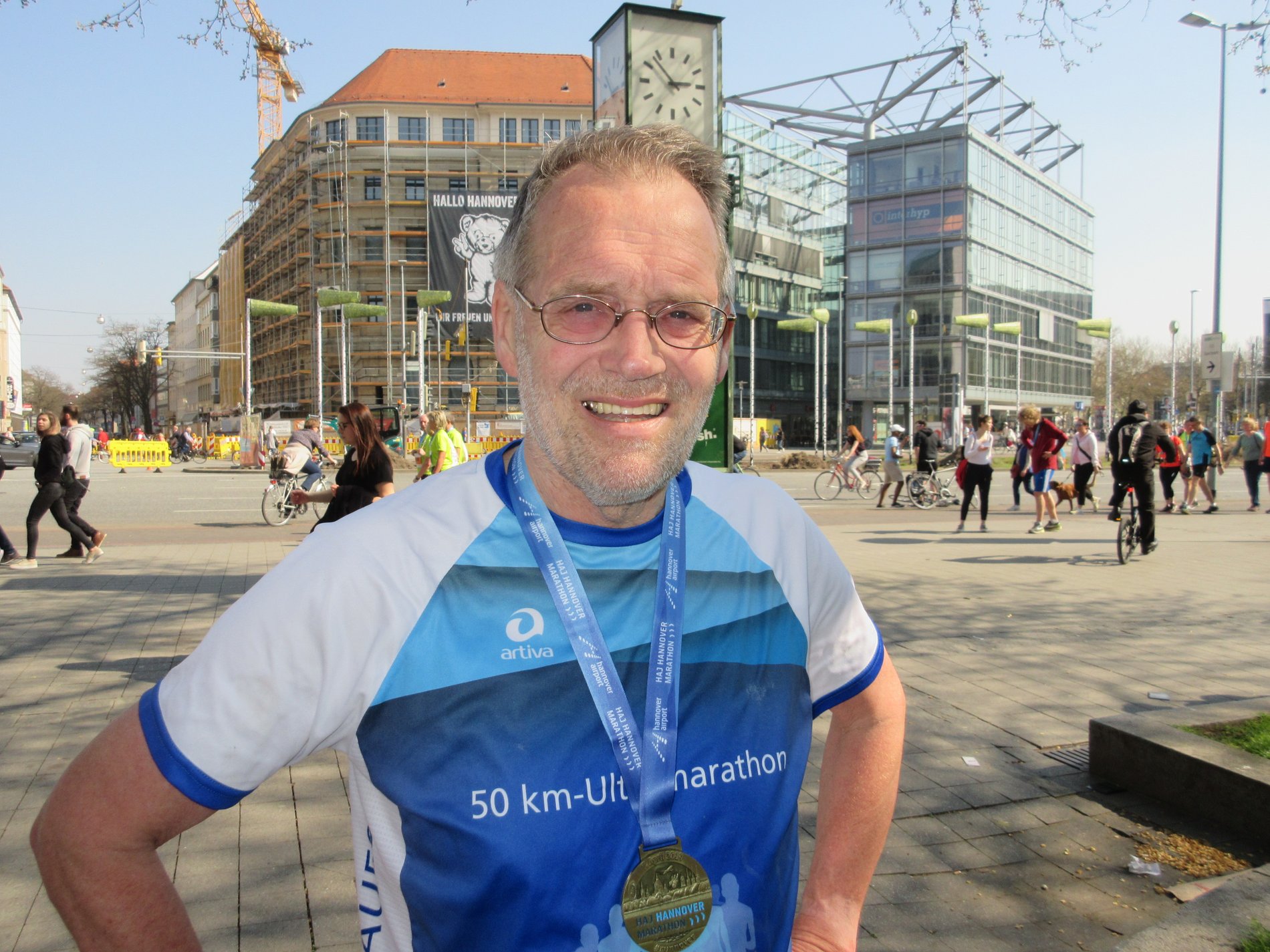 Prof. Hans Drexler aus Braunschweig läuft Marathon.