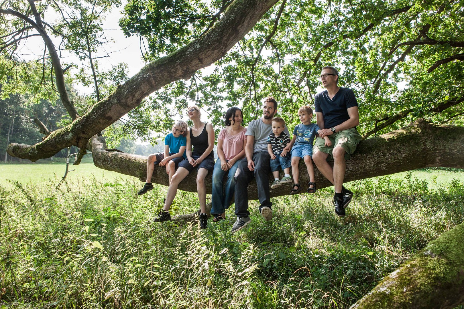 Familie im Wolfsburger Stadtwald.