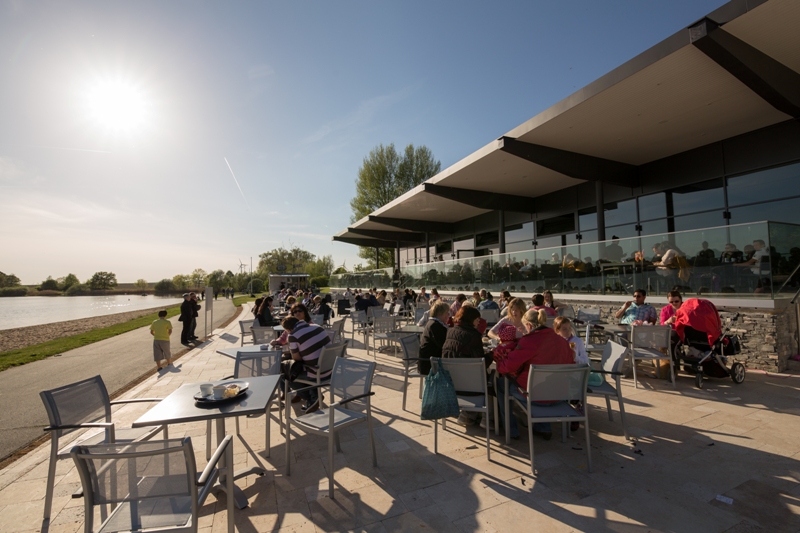 Exquisite Strandbar: Das Café del Lago am Salzgittersee.