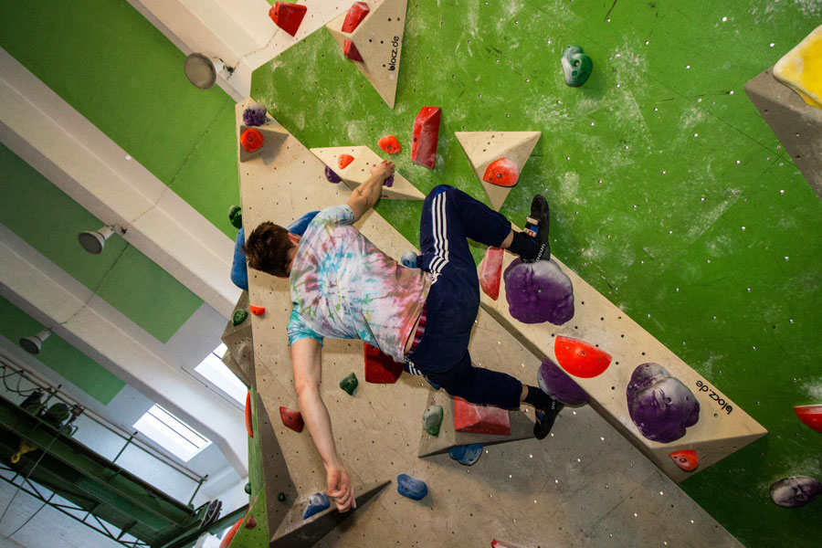 Bouldern hat sich vom Trend zu einer beliebten Sportart entwickelt. 